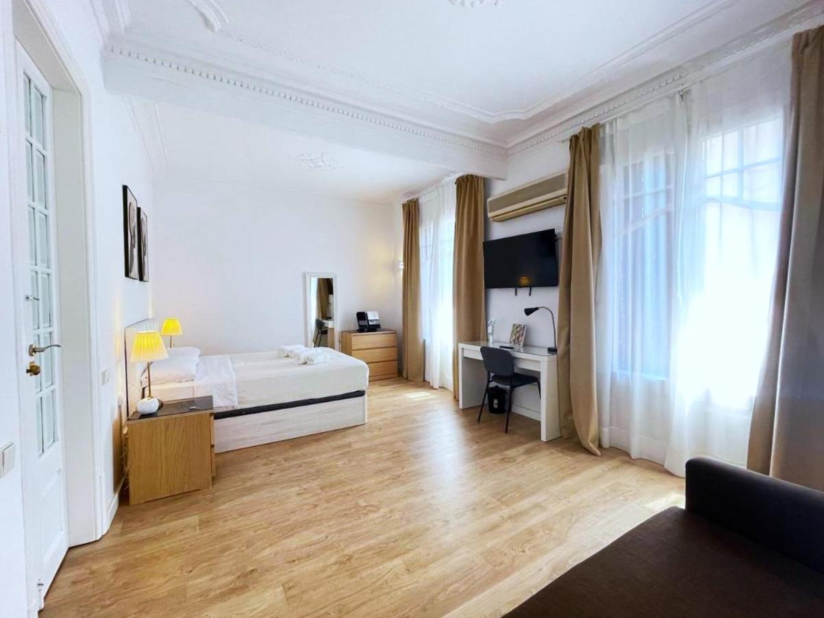 Flor Habitaciones Barcelona Zewnętrze zdjęcie